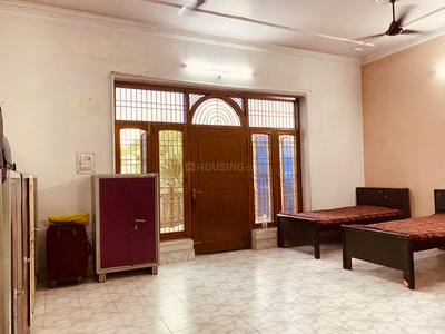 Hall Image of Heaven's PG in Alambagh, Lucknow