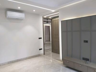 Bedroom Image of 2880 Sq.ft 4 BHK Builder Floor for sale in Mukherjee Nagar New Delhi for Rs. 80000000