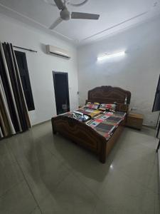Bedroom Image of 2500 Sq.ft 2 BHK Builder Floor for rent in Ranjit Avenue Amritsar for Rs. 22000