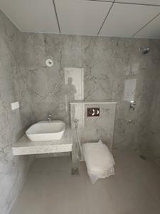 Bathroom Image of 2671 Sq.ft 4 BHK Apartment / Flat for sale in Prestige Eden Garden, Kalamassery Kochi for Rs. 24500000