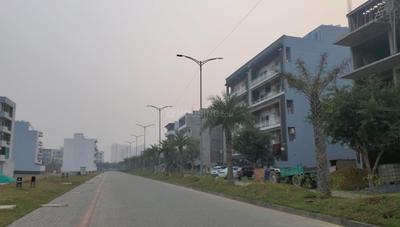 Image of 2475 Sq.ft Residential Plot / Land for sale in BPTP Eden Estate, Sector 81, Faridabad for Rs. 64600000
