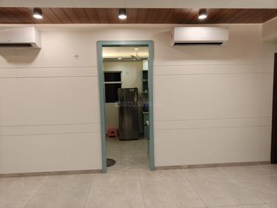Bedroom Image of 1500 Sq.ft 3 BHK Apartment / Flat for rent in Experion Capital, Gomti Nagar Lucknow for Rs. 65000