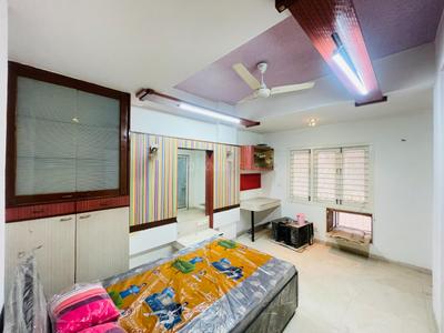 Hall Image of 1322 Sq.ft 2 BHK Apartment / Flat for rent in Shyamal Ahmedabad for Rs. 25000