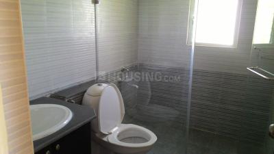 Bathroom Image of 1840 Sq.ft 3 BHK Apartment / Flat for sale in Golden Grand, Yeswanthpur Bengaluru for Rs. 28000000