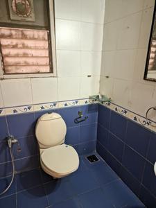 Common Bathroom Image of 900 Sq.ft 2 BHK Apartment / Flat for sale in Godrej Prime, Chembur Mumbai for Rs. 21000000