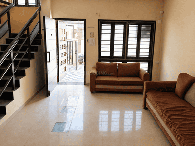 Living Room Image of 4500 Sq.ft 3.5 BHK Independent House for rent in Kotecha Nagar Rajkot for Rs. 45000