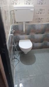 Bathroom Image of 1000 Sq.ft 2 BHK Apartment / Flat for rent in Trimurti Nagar Nagpur for Rs. 26000