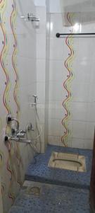 Bathroom Image of 920 Sq.ft 3 BHK Apartment / Flat for rent in Devis Redhills Sirinium, Red Hills Chennai for Rs. 10000