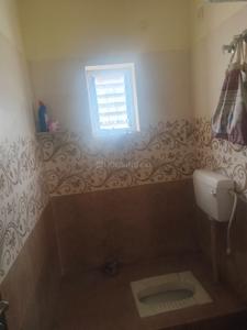 Bathroom Image of 1300 Sq.ft 3 BHK Independent House for rent in Ramkrishan Nagar Patna for Rs. 13000