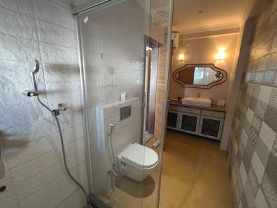 Bathroom Image of 2293 Sq.ft 3 BHK Apartment / Flat for sale in Goldbricks Anandam Miraya, Kachana Raipur for Rs. 10800000