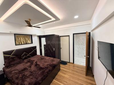 Hall Image of Flat sharing  in Khar West, Mumbai