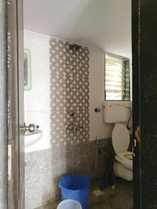 Common Bathroom Image of 1050 Sq.ft 2 BHK Apartment / Flat for rent in Anchor Park, Nalasopara East Nala Sopara for Rs. 18000