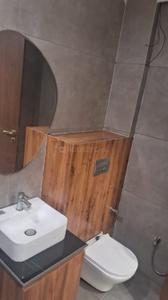 Bathroom Image of 1800 Sq.ft 3 BHK Builder Floor for rent in RWA Anand Vihar, Karkardooma New Delhi for Rs. 65000