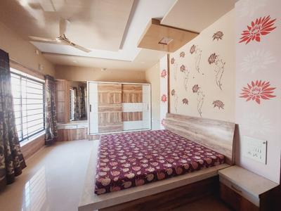 Bedroom Image of 2225 Sq.ft 4 BHK Independent House for rent in Kudasan Gandhinagar for Rs. 40000