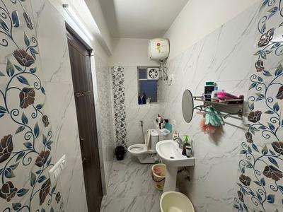 Bathroom Image of 859 Sq.ft 2 BHK Apartment / Flat for sale in Rohra Green, Keshtopur Kolkata for Rs. 6200000