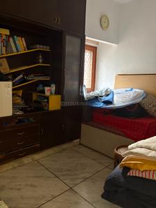 Bedroom Image of 1800 Sq.ft 3 BHK Builder Floor for rent in Alaknanda New Delhi for Rs. 70000