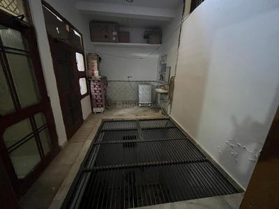 Balcony Image of 1350 Sq.ft 2 BHK Builder Floor for rent in Shastri Nagar Ghaziabad for Rs. 16000
