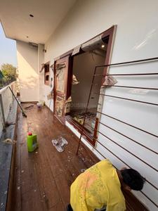 Balcony Image of 1500 Sq.ft 2.5 BHK Builder Floor for rent in Hawelia Central, Sector 12 Noida for Rs. 36000
