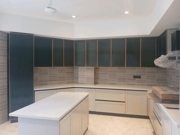 Sector 25, DLF Phase 2 Main Image 1