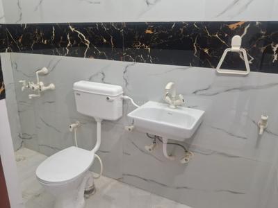 Image of 3500 Sq.ft 4 BHK Builder Floor for rent in Sector 122, Noida for Rs. 38000