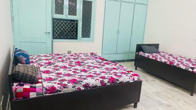 Bedroom Image of Sine Girls pg near sector 57,58,59,62 in Sector 59, Noida