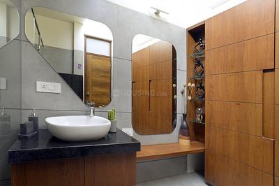 Bathroom Image of 3500 Sq.ft 5 BHK Villa for sale in Shivam Riverway NX, Sherkhi Vadodara for Rs. 25000000