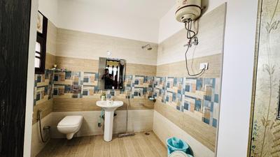 Bathroom Image of 2000 Sq.ft 2 BHK Builder Floor for rent in Channi Himmat Jammu for Rs. 25000