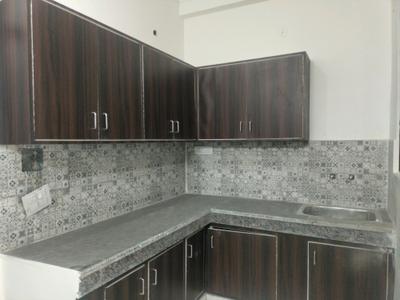 Kitchen Image of 800 Sq.ft 2 BHK Apartment / Flat for sale in CI Golf City, Kambakshpur Noida for Rs. 3070000