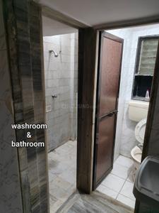 Bathroom Image of 650 Sq.ft 1 BHK Apartment / Flat for rent in Borivali West Mumbai for Rs. 40000