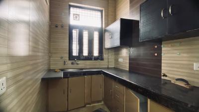 Kitchen Image of 1200 Sq.ft 2 BHK Builder Floor for rent in Sector 40 Gurgaon for Rs. 38000