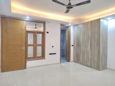 Bedroom Image of 1800 Sq.ft 3 BHK Builder Floor for rent in Freedom Fighters Enclave New Delhi for Rs. 55000