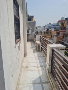 Balcony Image of 720 Sq.ft 1 BHK Builder Floor for rent in Model Town New Delhi for Rs. 16000