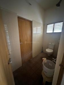 Bathroom Image of 1300 Sq.ft 2 BHK Builder Floor for rent in Jayalakshmi Nagar Thanjavur for Rs. 15000