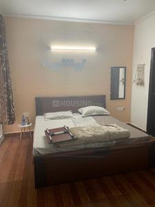 Bedroom Image of 1185 Sq.ft 2 BHK Apartment / Flat for rent in Amrapali Silicon City, Sector 76 Noida for Rs. 40000