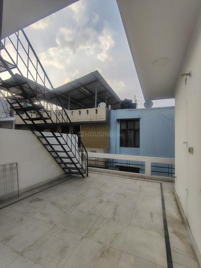 Sector 15 Part 2, Sector 15 Balcony 1