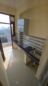 Kitchen Image of 372 Sq.ft 1 RK Apartment / Flat for rent in Sector 72 Noida for Rs. 12599