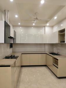 Kitchen Image of 2700 Sq.ft 3 BHK Builder Floor for rent in DLF Phase 2 Gurgaon for Rs. 110000
