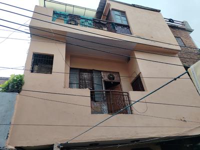 Image of 450 Sq.ft 2 BHK Independent House for rent in Sector 50, Faridabad for Rs. 6000