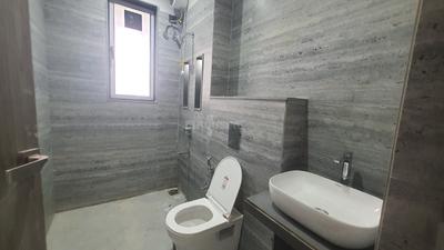 Bathroom Image of 1050 Sq.ft 2 BHK Apartment / Flat for sale in Rishabraj Blue Lotus, Khar West Mumbai for Rs. 37300000