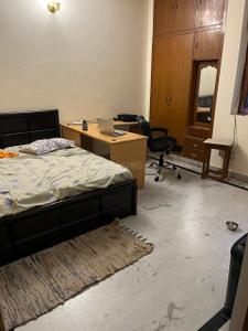 Bedroom Image of 4000 Sq.ft 7 BHK Independent House for rent in Sector 41 Noida for Rs. 110000