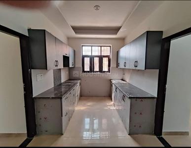 Kitchen Image of 1400 Sq.ft 3 BHK Builder Floor for sale in Patel Nagar Gurgaon for Rs. 9200000