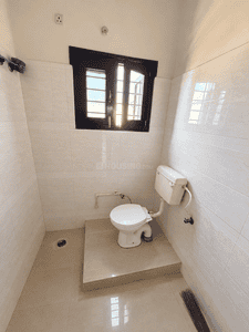 Bathroom Image of 1000 Sq.ft 2 BHK Builder Floor for rent in Nacchatar Nagar Bathinda for Rs. 10000