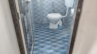 Bathroom Image of 600 Sq.ft 1 BHK Builder Floor for rent in Ejipura Bengaluru for Rs. 17000