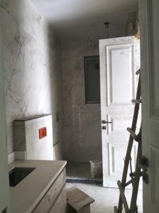 Common Bathroom Image of 3222 Sq.ft 4 BHK Builder Floor for sale in Mukherjee Nagar New Delhi for Rs. 50000000