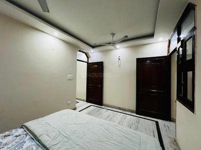 Bedroom Image of 850 Sq.ft 2.5 BHK Apartment / Flat for sale in Sri Niwaspuri New Delhi for Rs. 11000000