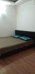Bedroom Image of 2200 Sq.ft 4 BHK Apartment / Flat for rent in Sarita Vihar New Delhi for Rs. 85000