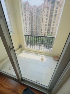 Balcony Image of 1000 Sq.ft 2.5 BHK Apartment / Flat for rent in Amrapali Silicon City, Sector 76 Noida for Rs. 30000