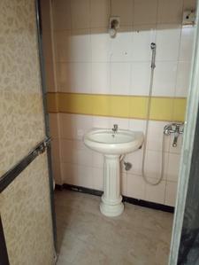 Bathroom Image of 875 Sq.ft 2 BHK Apartment / Flat for sale in Kandivali West Mumbai for Rs. 14200000