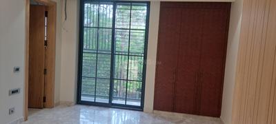 Bedroom Image of 2925 Sq.ft 3 BHK Builder Floor for sale in Defence Colony New Delhi for Rs. 100000000