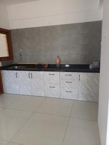 Kitchen Image of 1150 Sq.ft 2 BHK Apartment / Flat for rent in Chharodi Ahmedabad for Rs. 30000